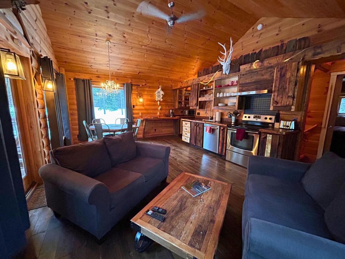 Husky - Chalets De Moh - Jacuzzi La Malbaie Eksteriør billede