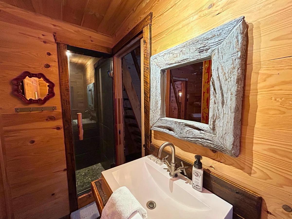 Husky - Chalets De Moh - Jacuzzi La Malbaie Eksteriør billede